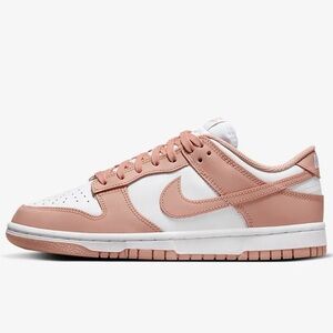 Nike Dunk Low Sneakers